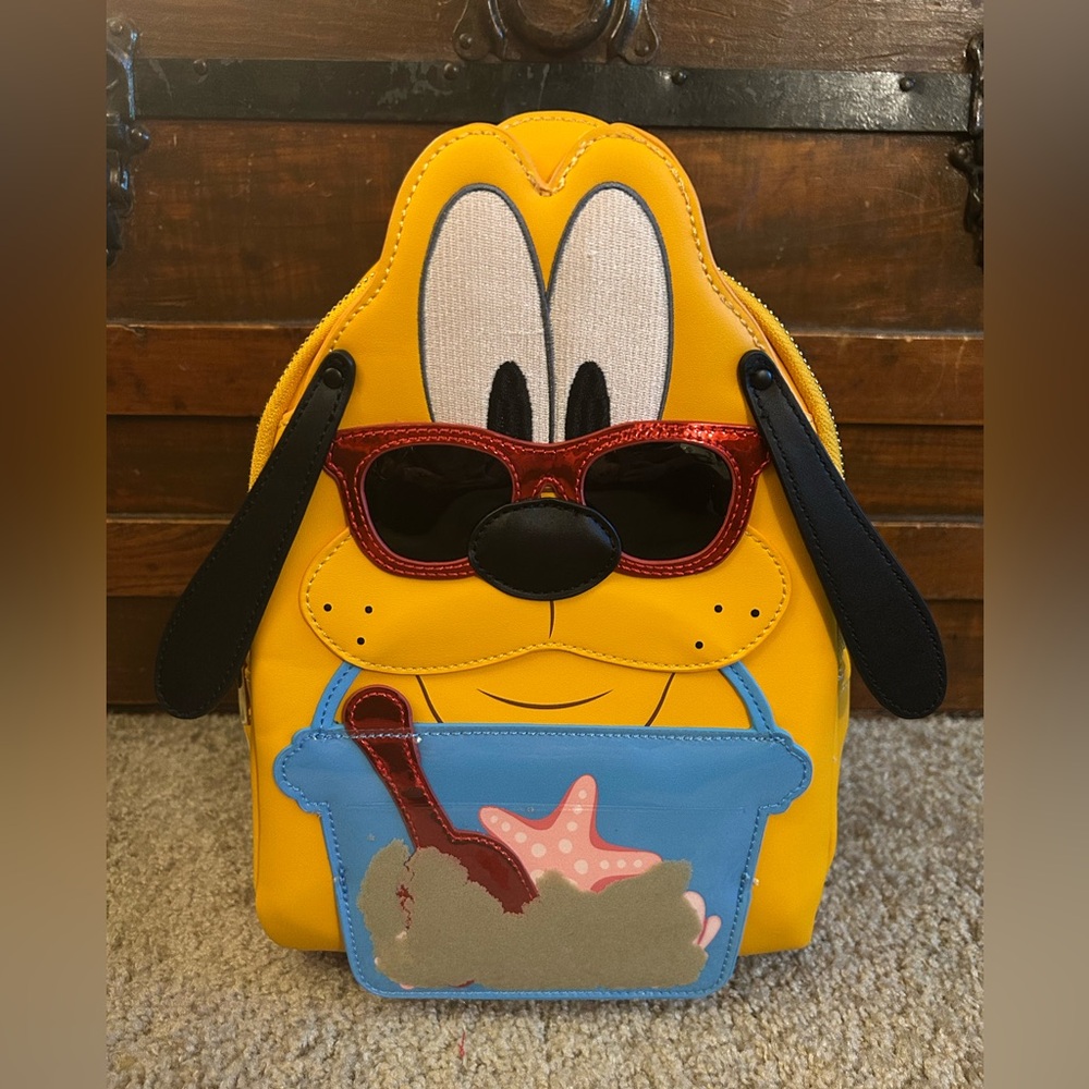 Loungefly Disney Pluto Exclusive Summer Beach with Sunglasses Mini Backpack-NWT